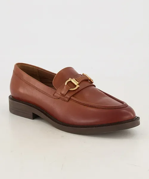 Brown shoe before professional shadow creation
