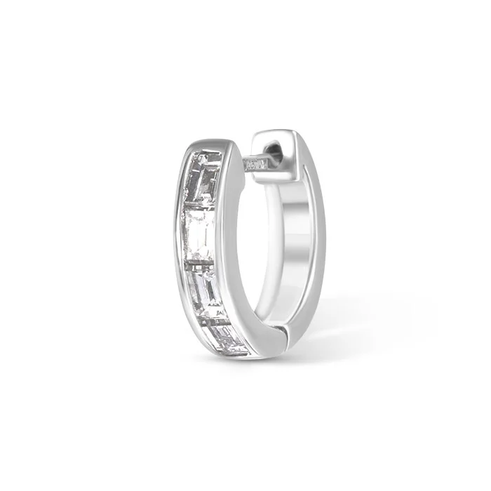 Silver ring after professional jewelry photo retouching