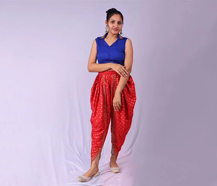 Woman in blue and red saree before photo retouching