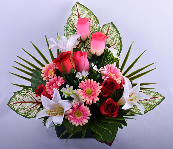 Flower bouquet before clipping path service